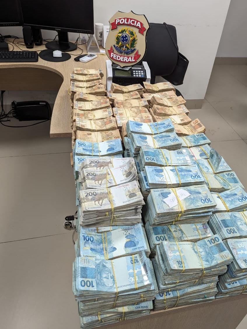 Polícia Federal divulga balanço das Operações "Segundo Plano" e "Plano Inserto" que apreendeu 3 milhões e 600 mil reais de possíveis lavem de capitais