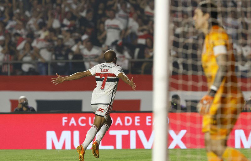 São Paulo bate Corinthians para alcançar final da Copa do Brasil