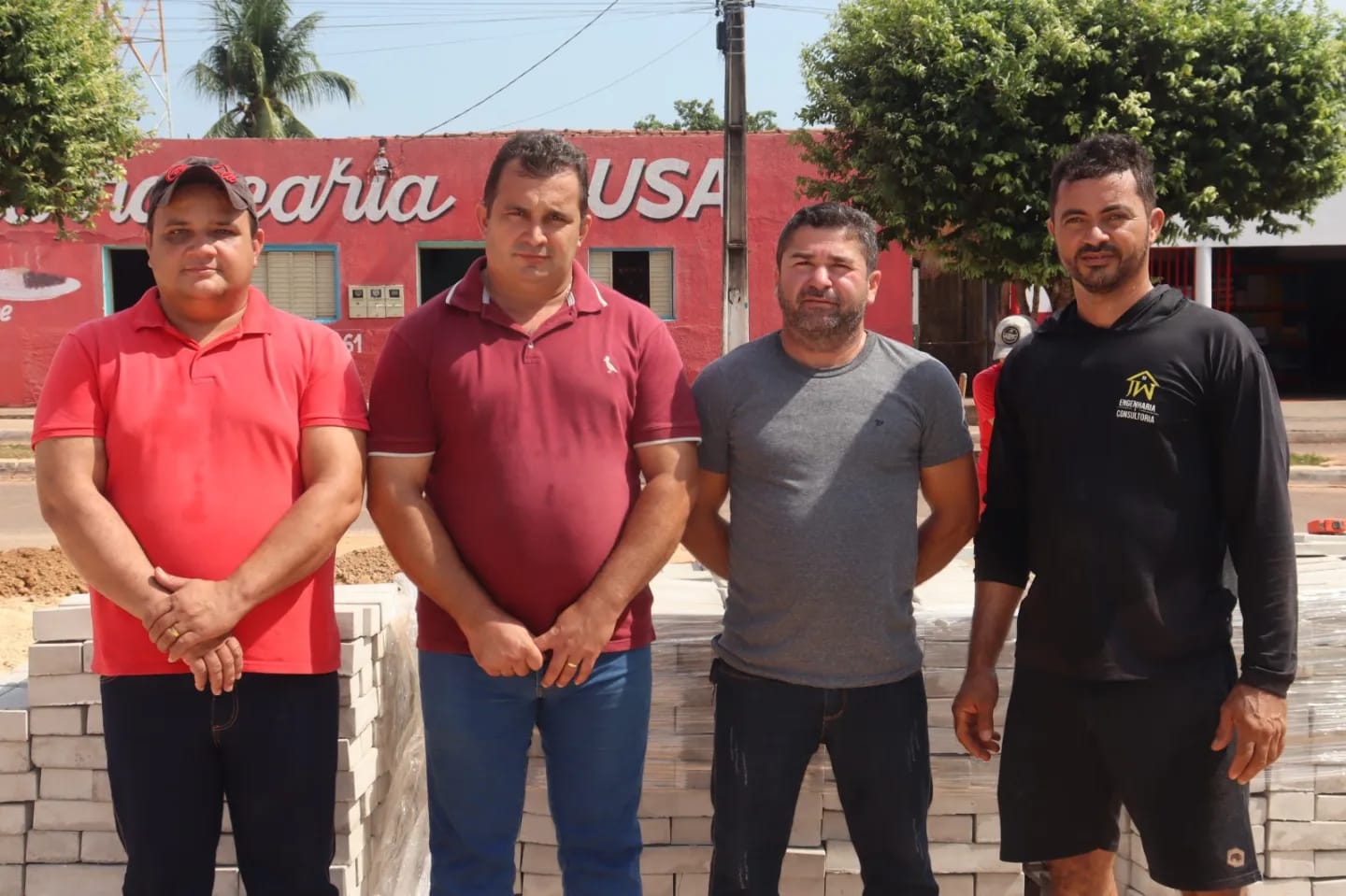 Construção do estacionamento da Praça Aurélio Gomes em Abreulândia seguem andamento