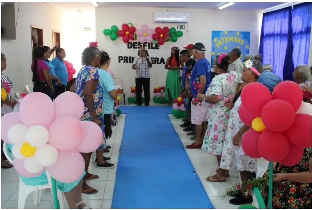 Pasta da Assistência Social de Dois Irmãos realiza Desfile da Primavera ao grupo de idoso do SCFV