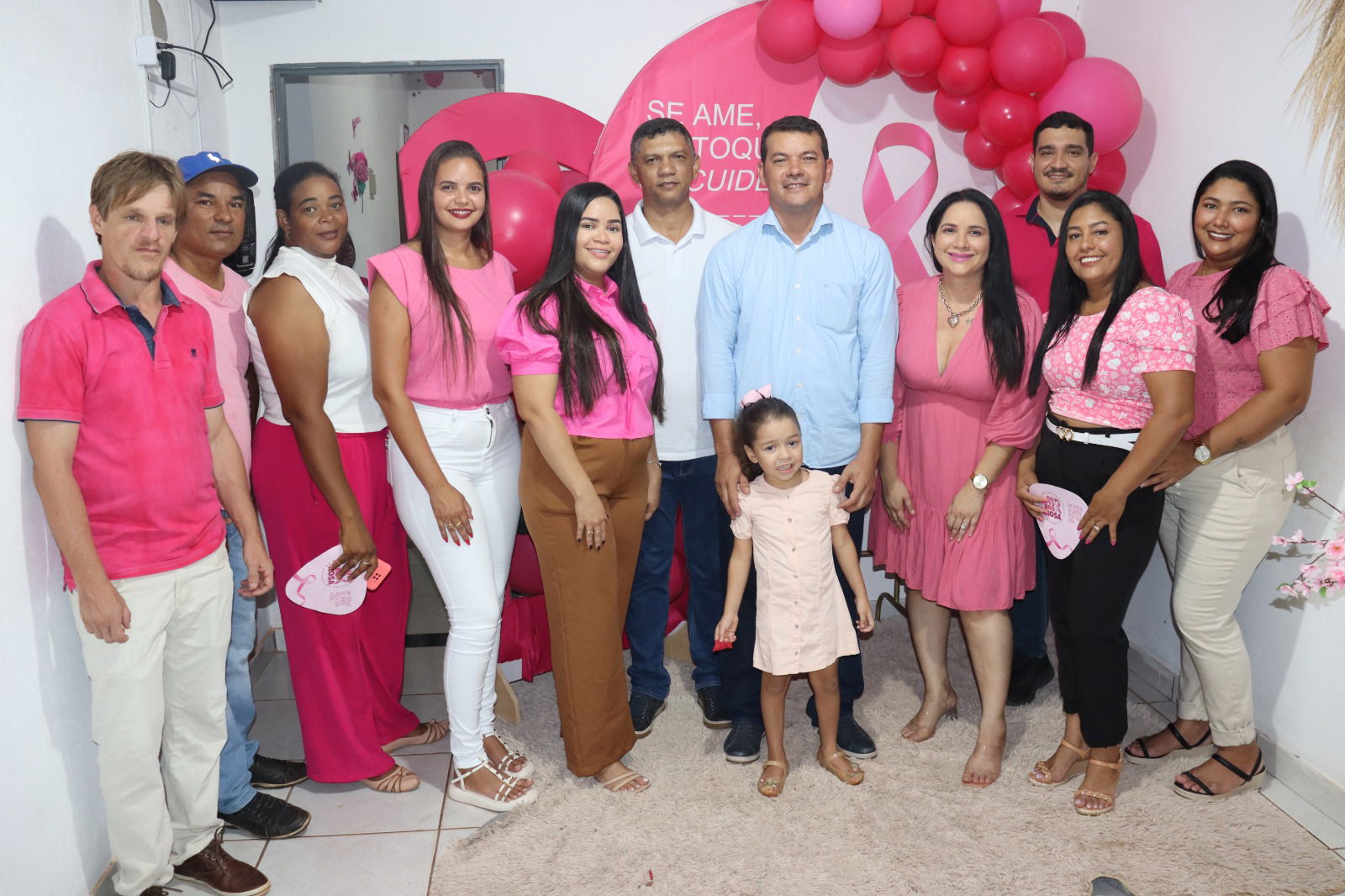 Prefeito Isaías Piagem participa do Outubro Rosa em Marianópolis: “muito feliz pelas nossas mulheres”