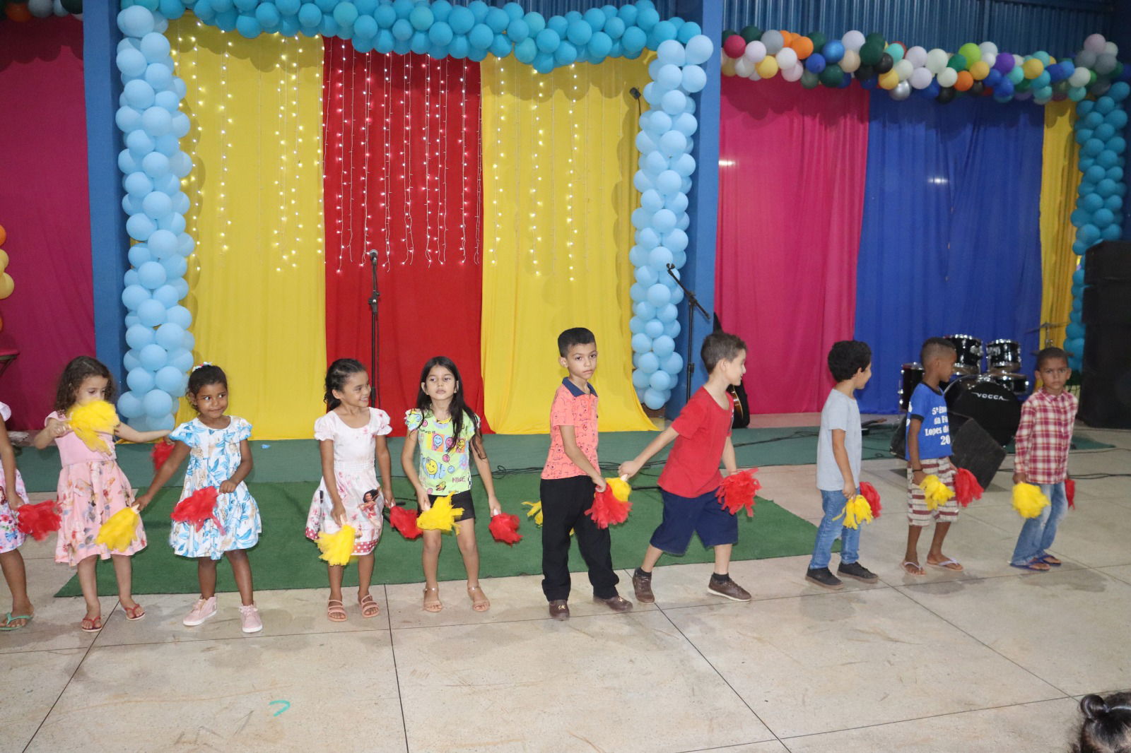 Escola Municipal Piracema na zona rural de Marianópolis do Tocantins celebra a Diversidade Cultural com festa envolvente