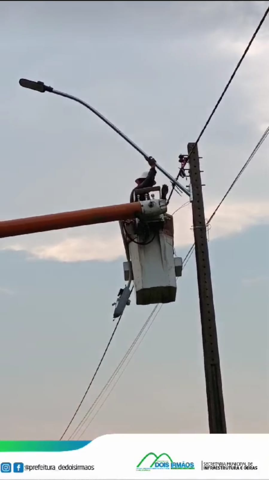 Prefeitura de Dois Irmãos do Tocantins inicia instalação de mais 400 lâmpadas de LED na zona urbana