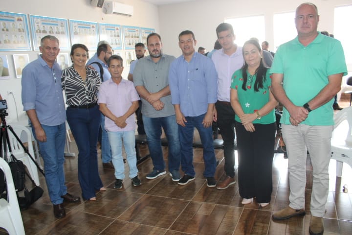 Secretária de Meio Ambiente Suelma Cristina de Abreulândia representou o prefeito Manoel Moura na reunião da APA Cantão