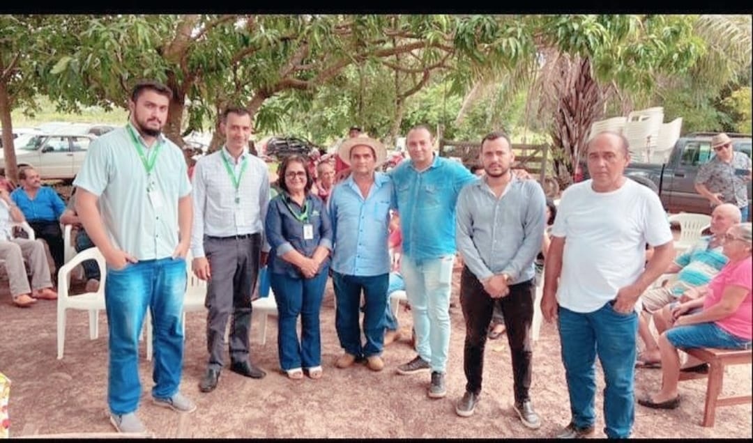 Vereadores de Divinópolis participam de reunião com o Sindicato dos Trabalhadores Rurais no assentamento Rio Prata