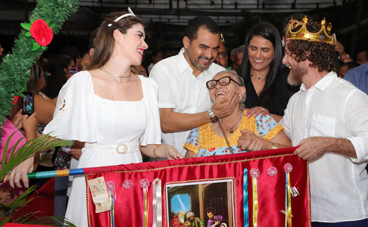 Governador Wanderlei Barbosa prestigia a Folia de Santo Reis em Pequizeiro