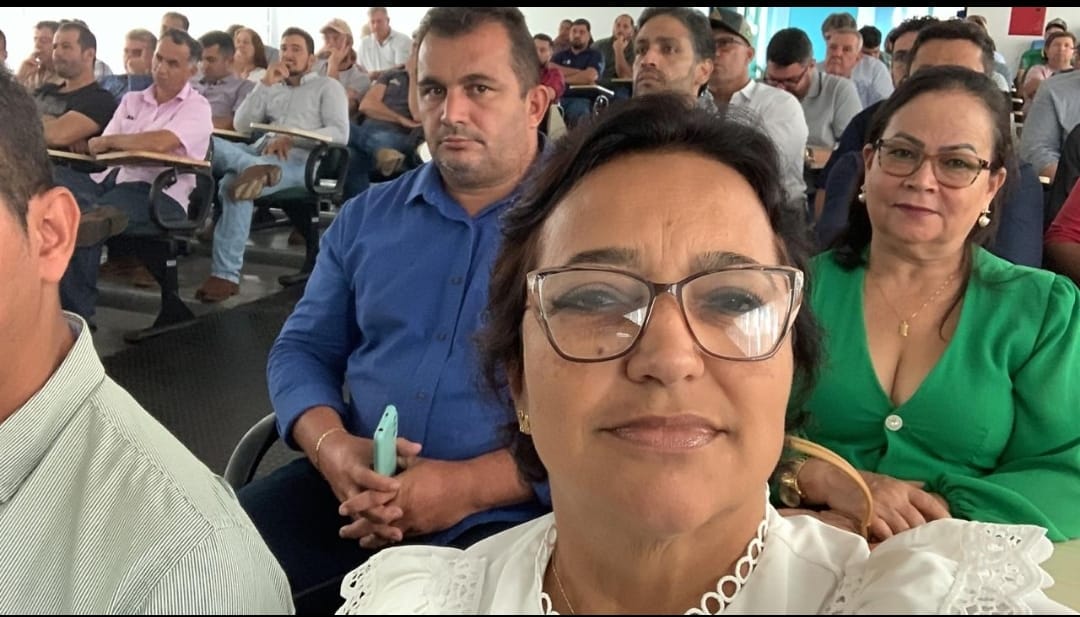 Prefeita Enfermeira Nezita participa do evento do Conselho Deliberativo APA Cantão em Divinópolis do Tocantins