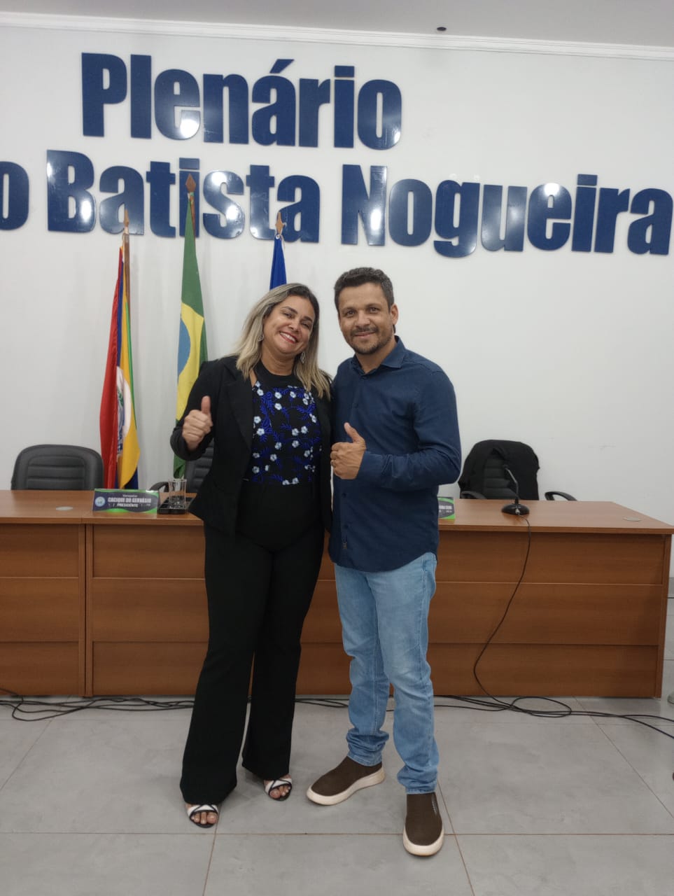 Prefeito de Caseara Marcos do Chico esteve na Sessão Solene de posse da suplente de vereadora Mara do Marão