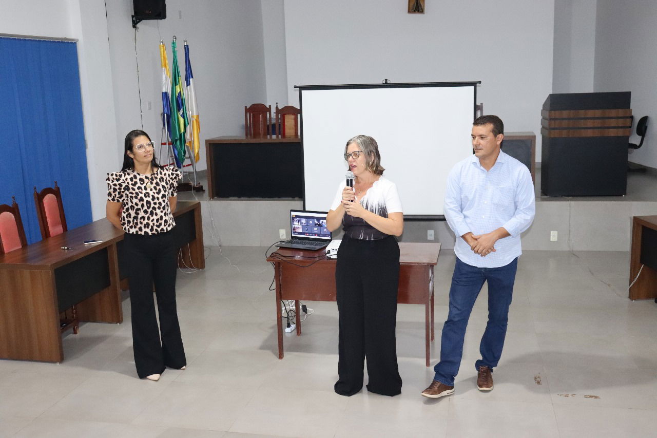 Prefeito Isaías Piagem participa do inicio das aulas da faculdade UNITOP em Marianópolis do Tocantins