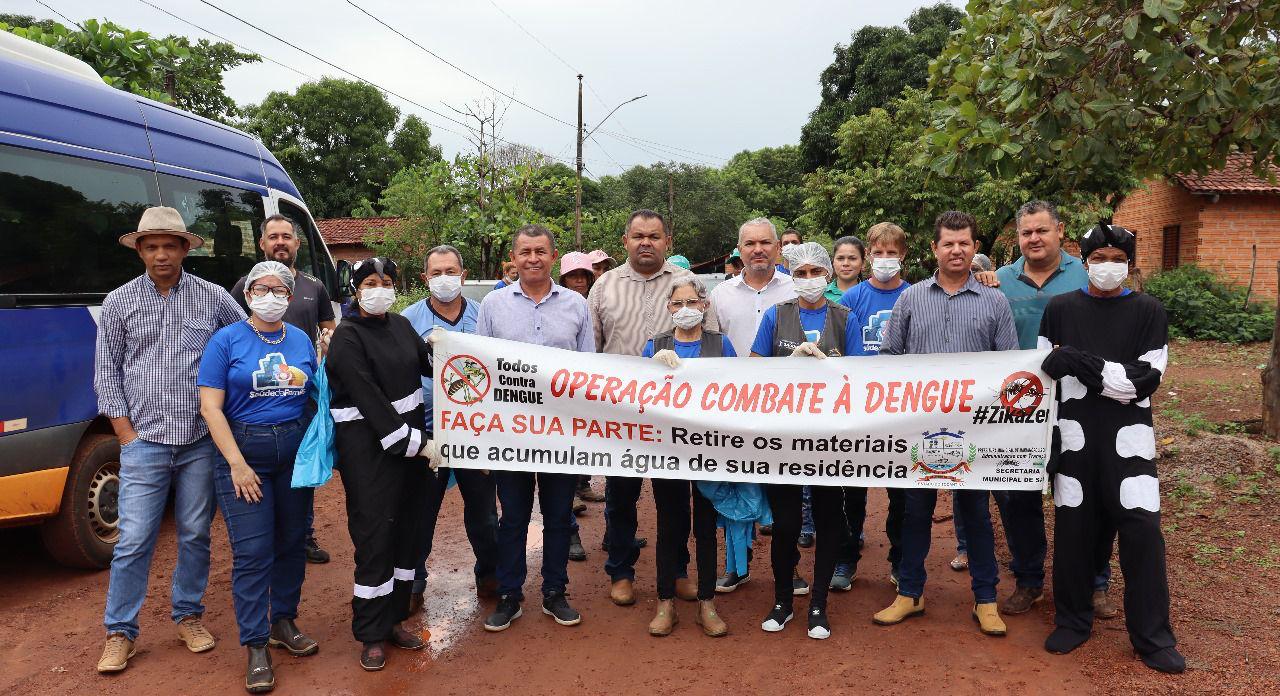 Presidente do Poder Legislativo de Marianópolis, Erivan do Prata participa da operação de Limpeza Pública no Assentamento Manchete