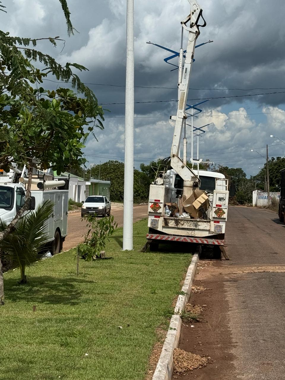 Com emenda de 1 milhão e setecentos mil reais de Dorinha, prefeito Flavão anuncia  implantação de LED na Avenida Divino Luiz Costa em Divinópolis