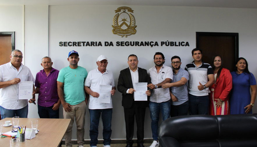 Secretário Wlademir Mota recebe vereadores e prefeito de Pugmil para debater fortalecimento da segurança pública