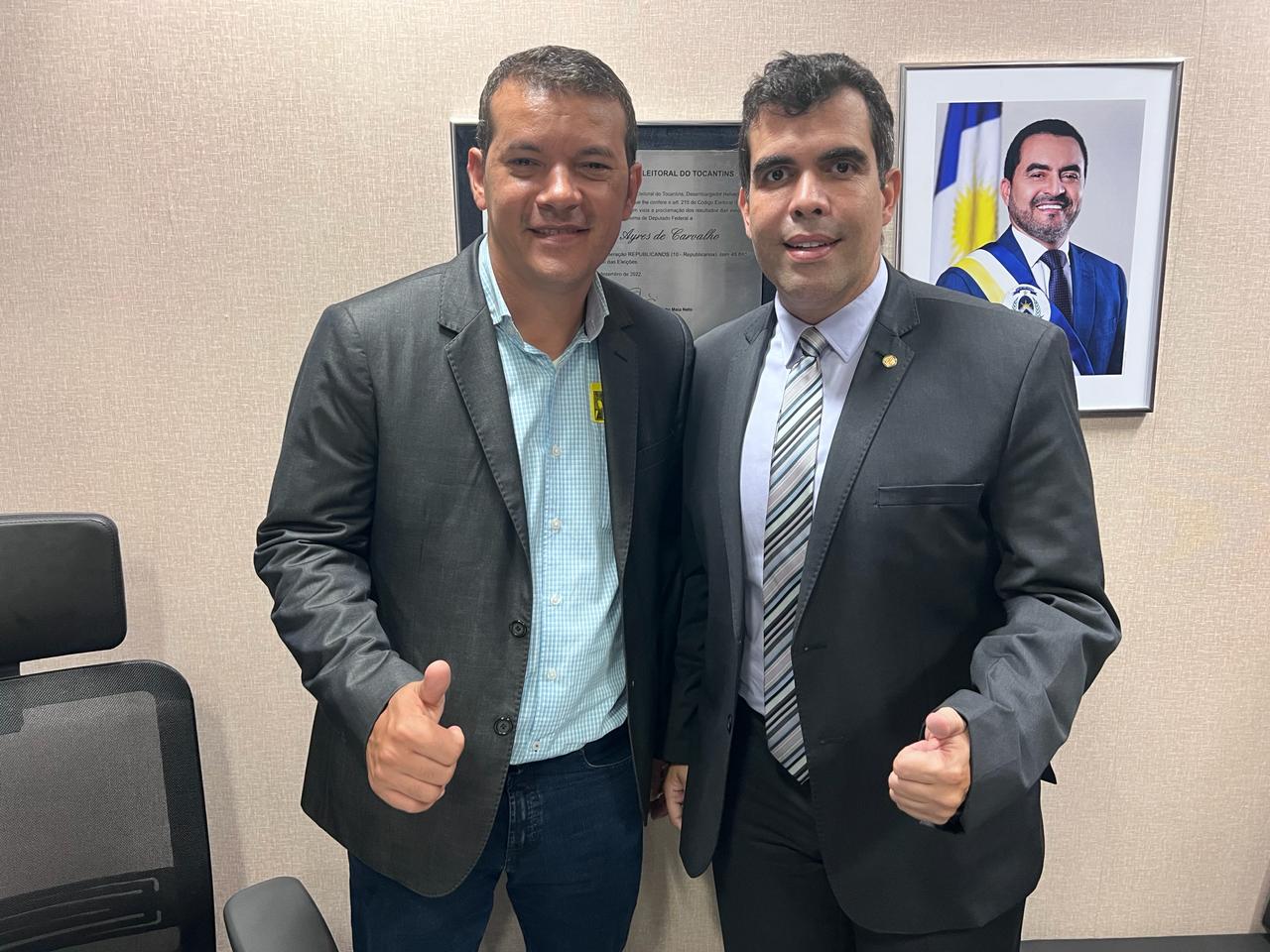 Ricardo Ayres se compromete em viabilizar recursos para procedimentos cirúrgicos no HPP Rui Pádua de Marianópolis, após receber Isaías Piagem em Brasília