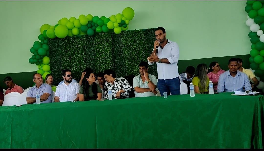 Presidente da Câmara de Monte Santo Donizete Pereira defende  o fortalecimento da agricultura familiar na inauguração da Feira Coberta Felício Dias