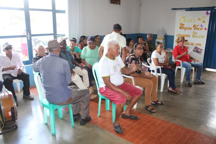 Forró dos Idosos é realizado no SCFV de Divinópolis do Tocantins