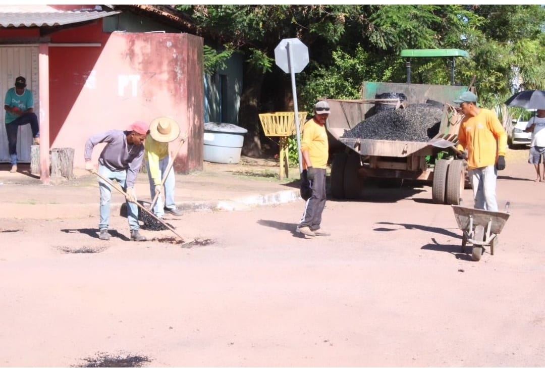 Operação Tapa Buraco começa corrigir falhas nas Ruas e Avenidas de Dois Irmãos do Tocantins