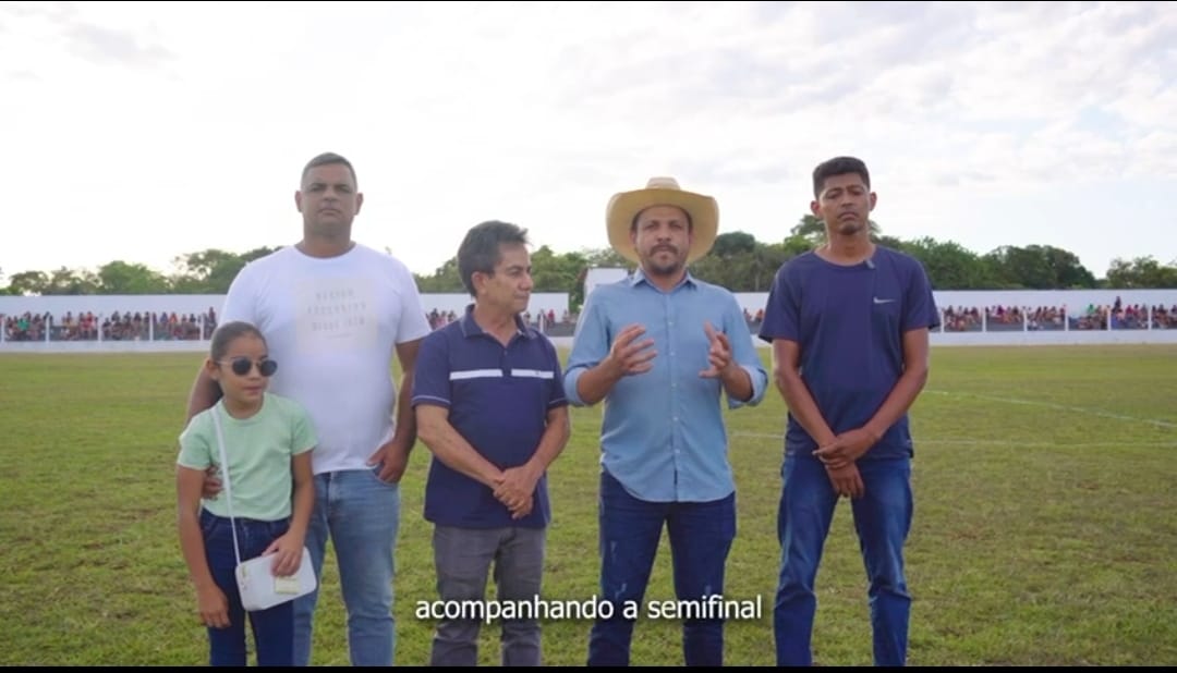 Prefeito Marcos do Chico e vereadores acompanham semi do municipal de Caseara; gestor anunciou reforma no Estádio Municipal