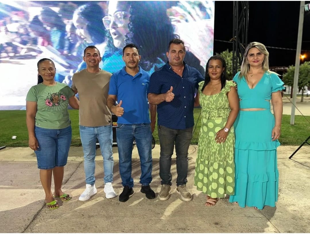 Prefeito, Vice-prefeito e Vereadores de Abreulândia participam da 6ª noite cultural na Praça Aurélio Gomes