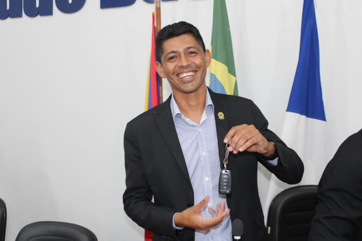 Em nota a imprensa vereador Cacique deixa a presidente da Câmara de Caseara apontando transparência, harmonia, ações e democracia no Legislativo