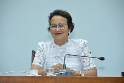 Enfermeira Nezita participa de solenidade em comemoração ao Dia do Enfermeiro na AL do Tocantins