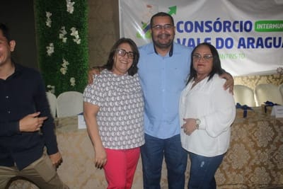 Secretário da Saúde de Caseara e presidente do Cosems, Rondinelli Souza esteve no jantar dos prefeitos do Vale do Araguaia