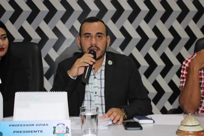 Nos últimos meses discursos do vereador Igor Baracho tem opinado sobre a era Flavão: “sem escândalos, nem corrupção; resgatou Divinópolis”
