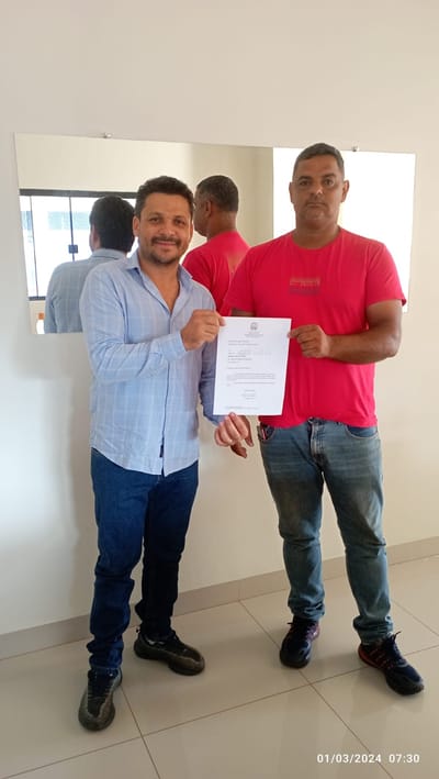 Vereador Gilvan do Felício reivindica de Marcos do Chico o inicio da operação tapa buraco e correção das ruas com lama asfáltica em Caseara