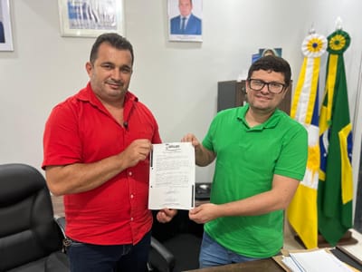 Manoel Moura assina Ordem de Serviço e empreiteira construirá pavimentação asfáltica em Abreulândia com recursos viabilizados por Célio Moura