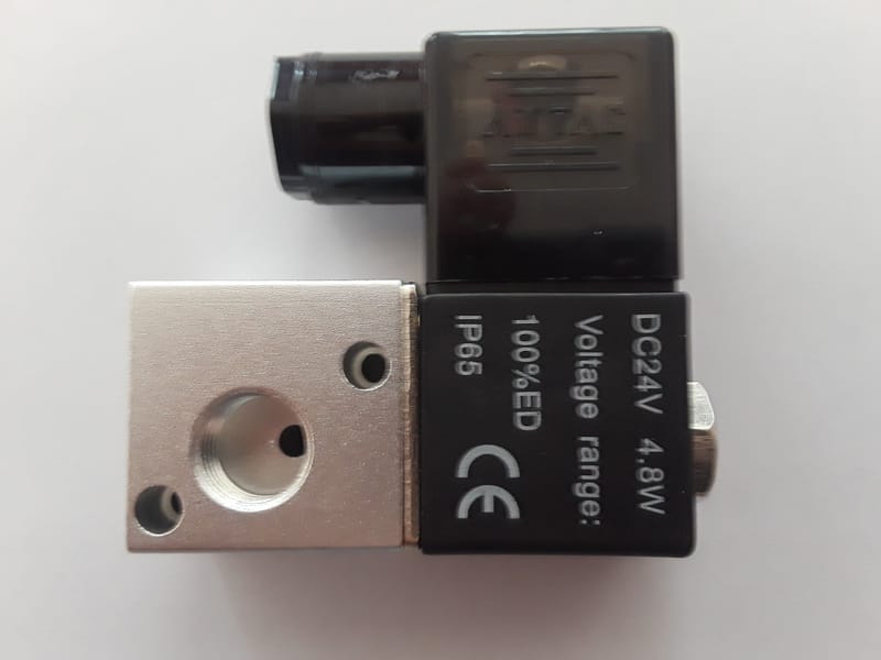 Valvola Ad Ago Dinamica VA N1200S Con Attacchi Femmina 3/4 NPT - 5000 PSI - Nuova