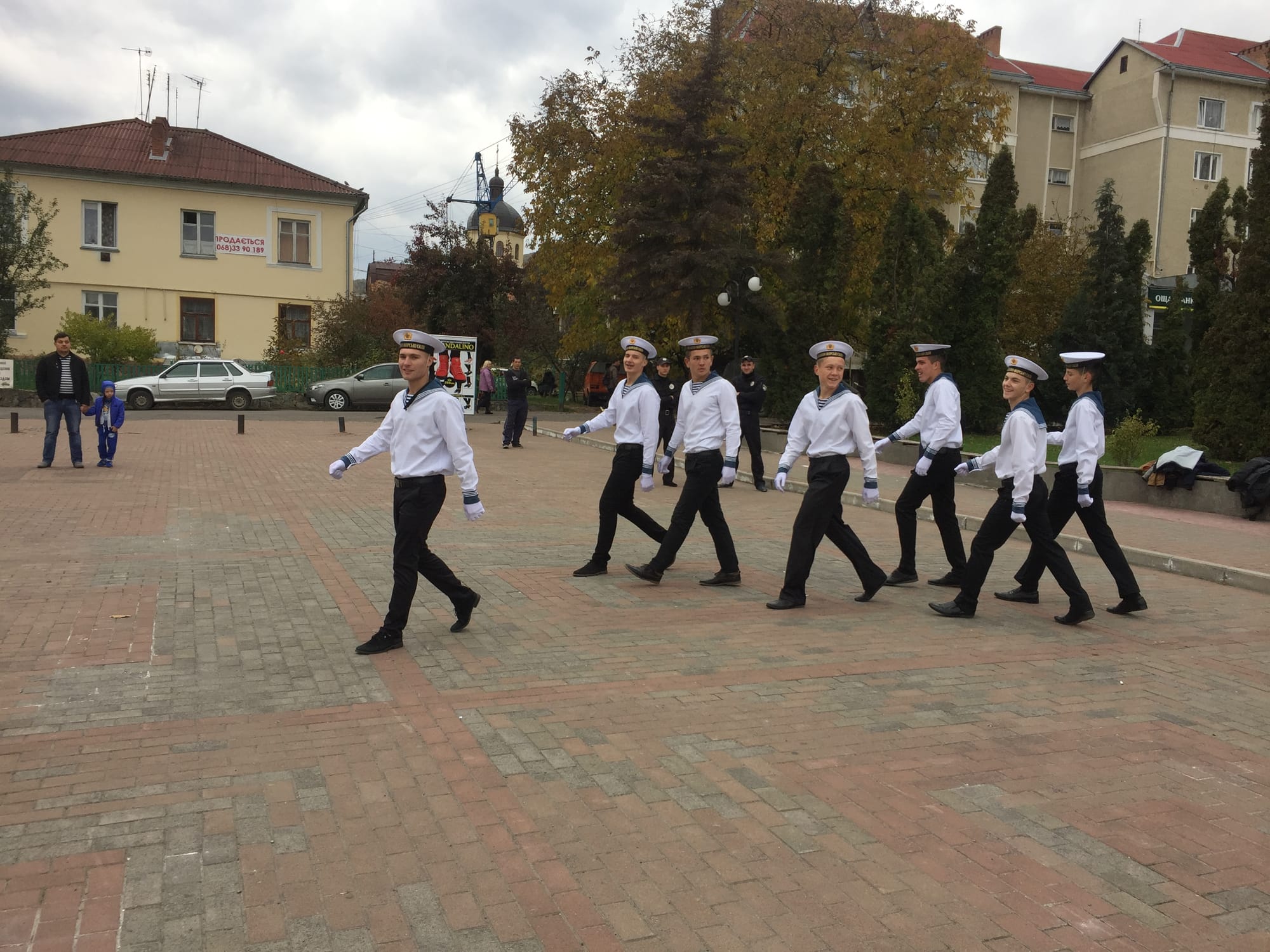 Районні змагання з військово-патріотичної підготовки школярів