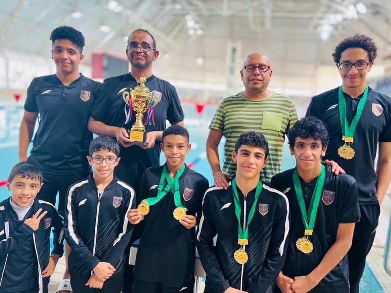 فريق السباحة يحقق المركز الثالث في بطولة المنطقة الغربية