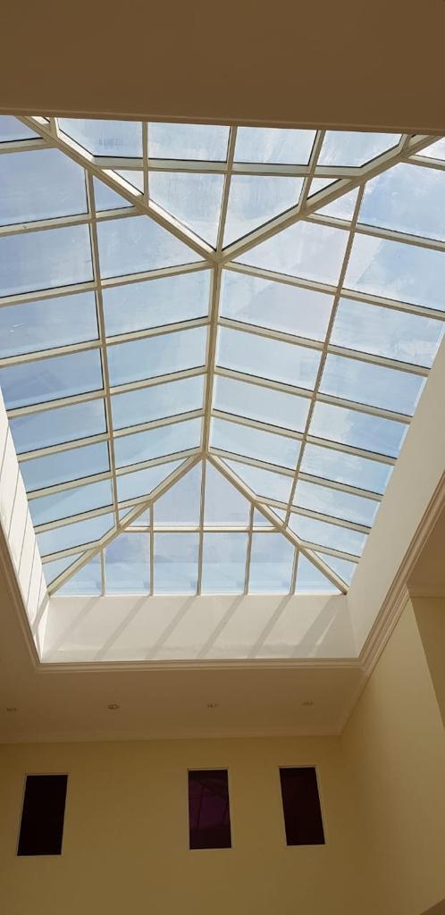 الديكورات الداخلية و الخارجية