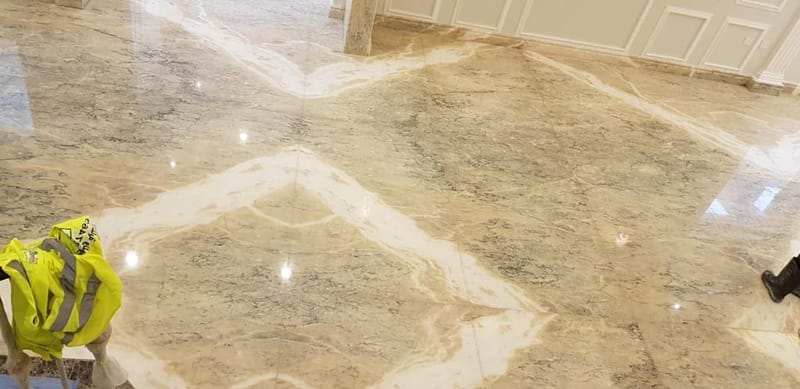 الديكورات الداخلية و الخارجية