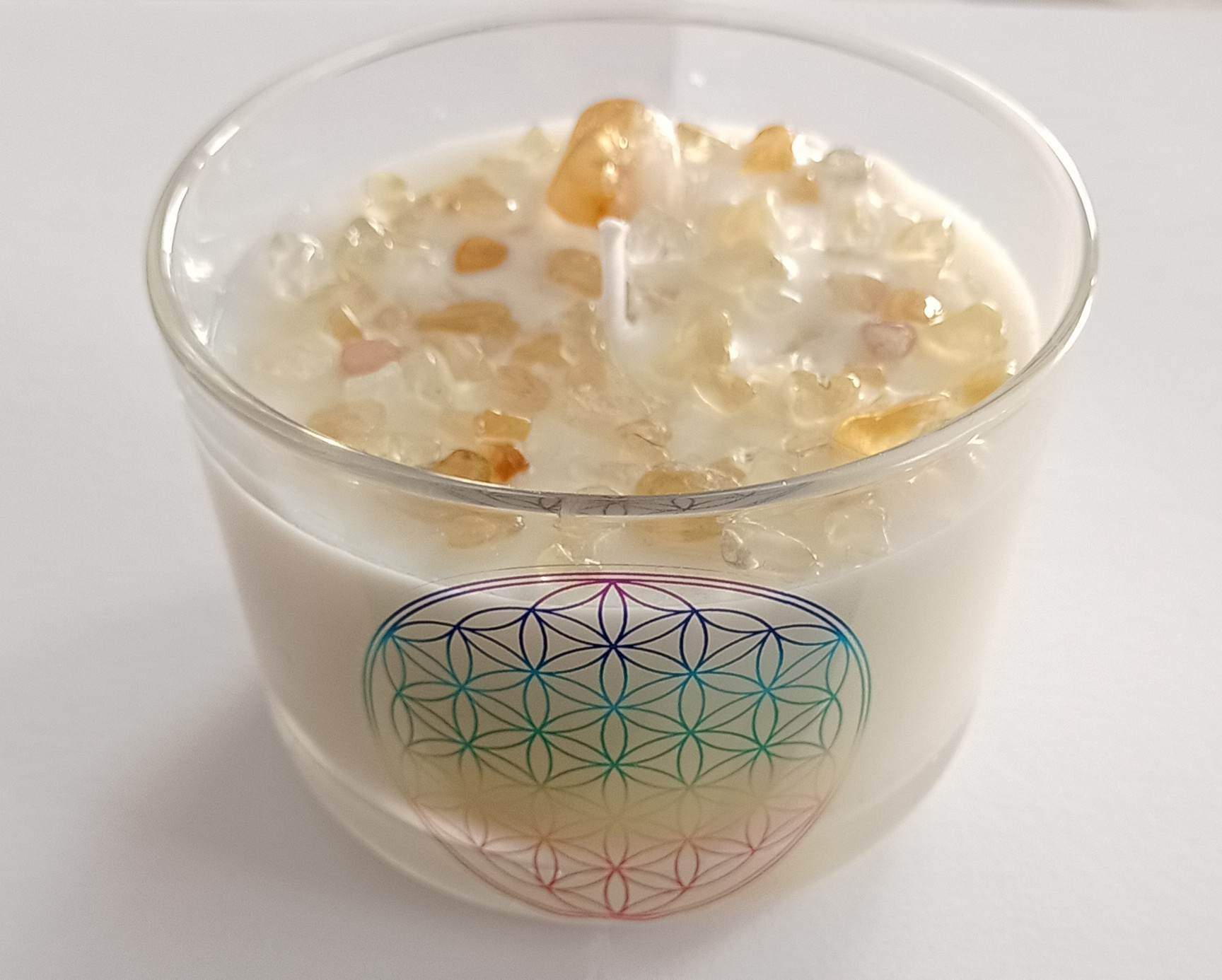 Bougie avec pierres naturelles