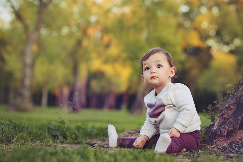 איזה גיל מדהים לצילומים! יום הולדת ראשון - איך לא, חגיגה?! מומלץ עם עוגה.
