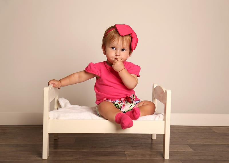 איזה גיל מדהים לצילומים! יום הולדת ראשון - איך לא, חגיגה?! מומלץ עם עוגה.