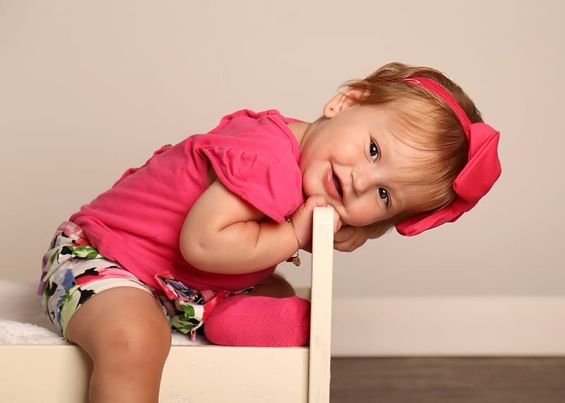 איזה גיל מדהים לצילומים! יום הולדת ראשון - איך לא, חגיגה?! מומלץ עם עוגה.