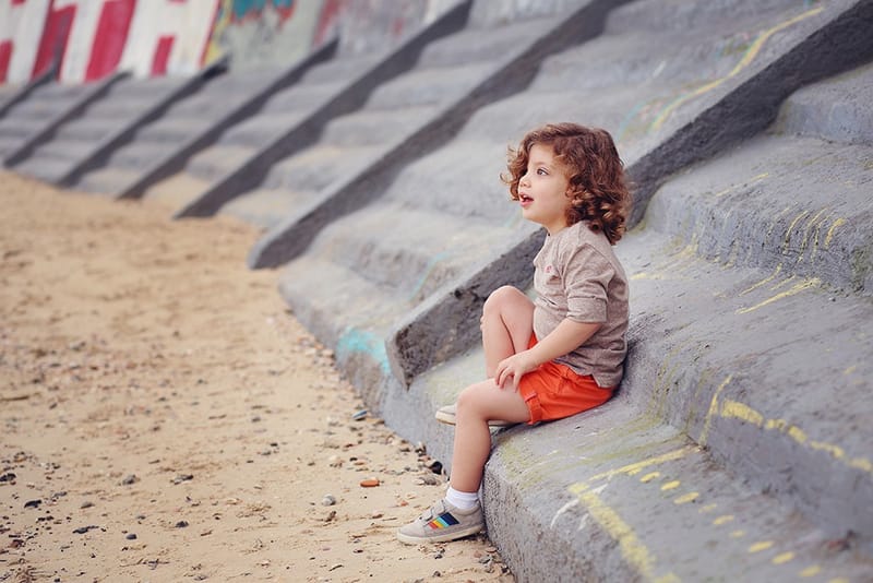 גיל 3 כמה מרגש! הרגע שבו הקטנצ'יק הופך לגברבר קטן, מסופר. והשיער?! לפחות יישארו לנו בתמונות למזכרת.