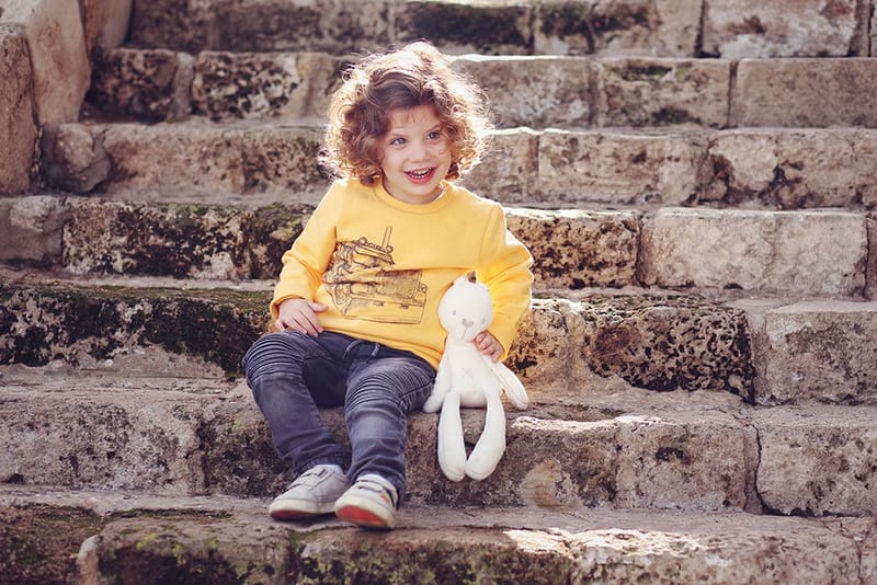 גיל 3 כמה מרגש! הרגע שבו הקטנצ'יק הופך לגברבר קטן, מסופר. והשיער?! לפחות יישארו לנו בתמונות למזכרת.