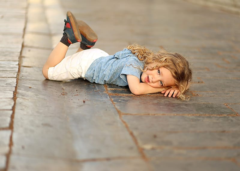 גיל 3 כמה מרגש! הרגע שבו הקטנצ'יק הופך לגברבר קטן, מסופר. והשיער?! לפחות יישארו לנו בתמונות למזכרת.