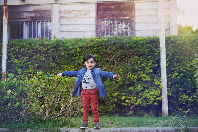 גיל 3 כמה מרגש! הרגע שבו הקטנצ'יק הופך לגברבר קטן, מסופר. והשיער?! לפחות יישארו לנו בתמונות למזכרת.