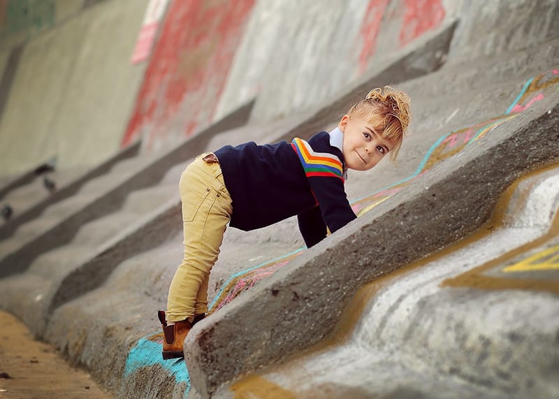 גיל 3 כמה מרגש! הרגע שבו הקטנצ'יק הופך לגברבר קטן, מסופר. והשיער?! לפחות יישארו לנו בתמונות למזכרת.