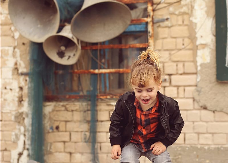 גיל 3 כמה מרגש! הרגע שבו הקטנצ'יק הופך לגברבר קטן, מסופר. והשיער?! לפחות יישארו לנו בתמונות למזכרת.