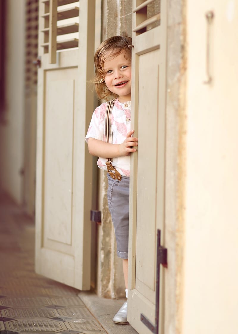 גיל 3 כמה מרגש! הרגע שבו הקטנצ'יק הופך לגברבר קטן, מסופר. והשיער?! לפחות יישארו לנו בתמונות למזכרת.
