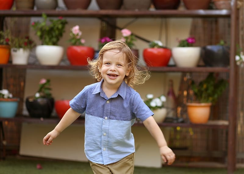 גיל 3 כמה מרגש! הרגע שבו הקטנצ'יק הופך לגברבר קטן, מסופר. והשיער?! לפחות יישארו לנו בתמונות למזכרת.