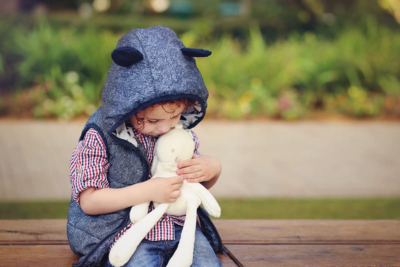 גיל 3 כמה מרגש! הרגע שבו הקטנצ'יק הופך לגברבר קטן, מסופר. והשיער?! לפחות יישארו לנו בתמונות למזכרת.