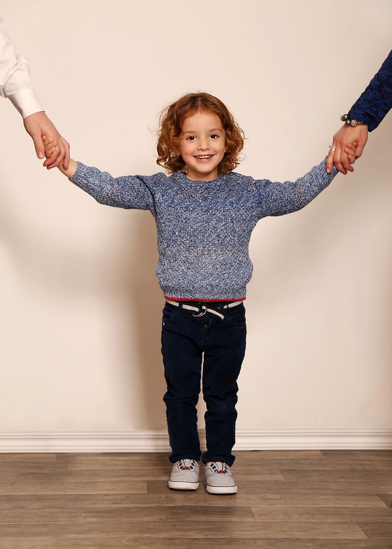 גיל 3 כמה מרגש! הרגע שבו הקטנצ'יק הופך לגברבר קטן, מסופר. והשיער?! לפחות יישארו לנו בתמונות למזכרת.