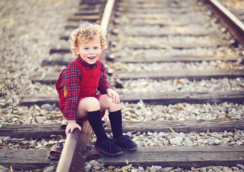 גיל 3 כמה מרגש! הרגע שבו הקטנצ'יק הופך לגברבר קטן, מסופר. והשיער?! לפחות יישארו לנו בתמונות למזכרת.