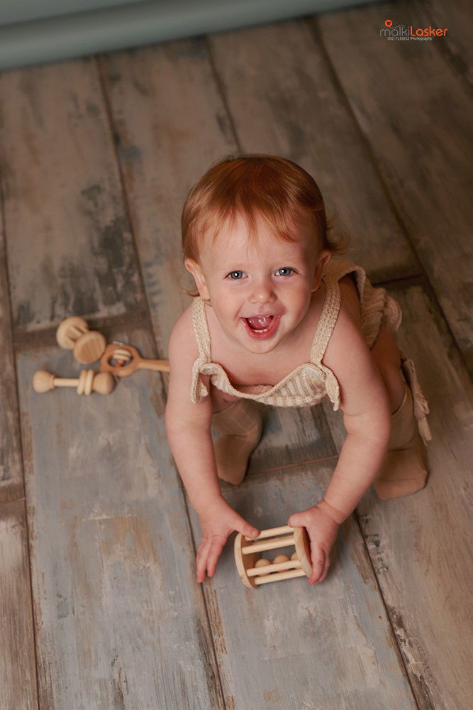 איזה גיל מדהים לצילומים! יום הולדת ראשון - איך לא, חגיגה?! מומלץ עם עוגה.