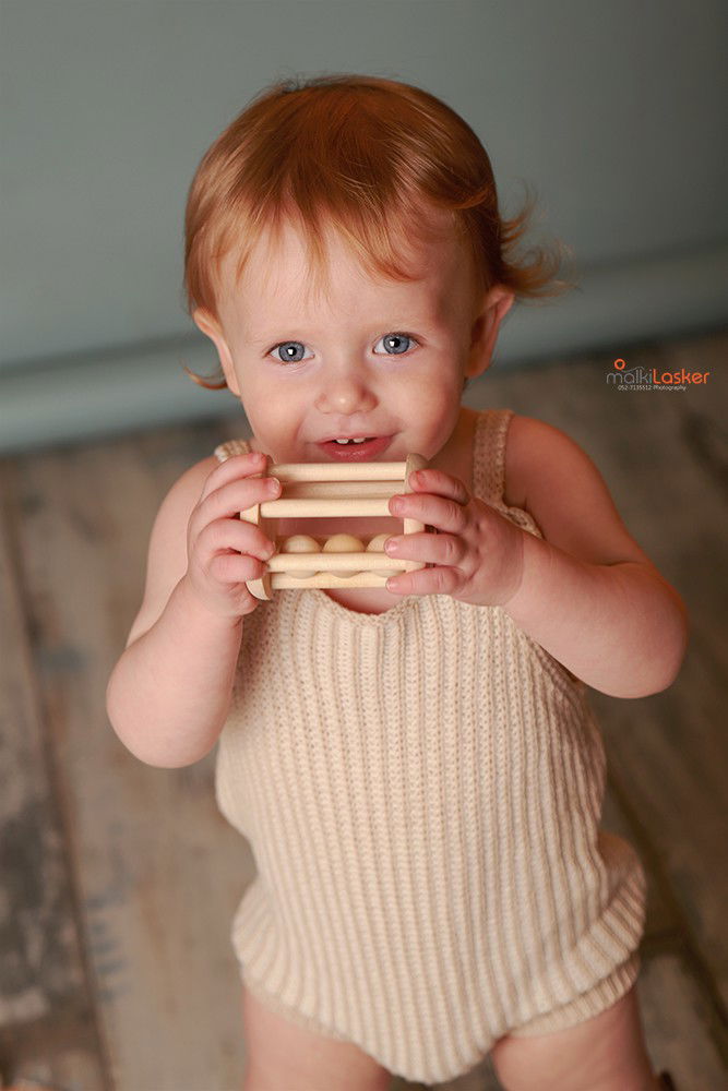 איזה גיל מדהים לצילומים! יום הולדת ראשון - איך לא, חגיגה?! מומלץ עם עוגה.